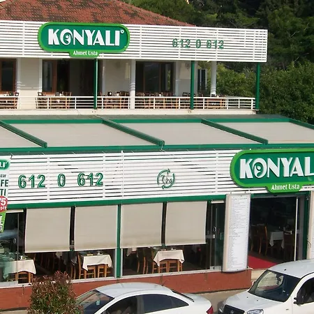 Kusadasi Guest House בית הארחה 2*