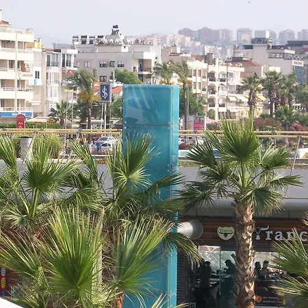 Kusadasi Guest House קוסדסי