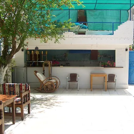 Kusadasi Guest House Kusadası