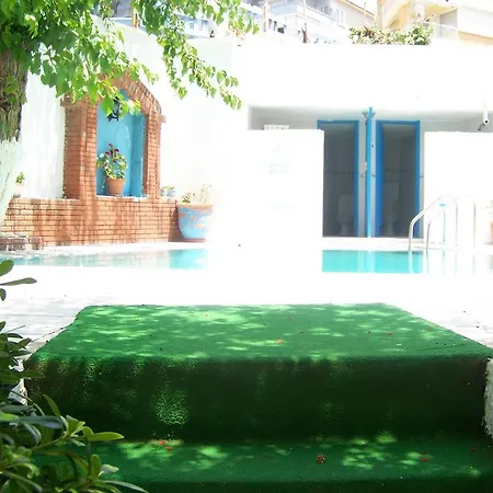 Maison d'hôtes Kusadasi Guest House 2*