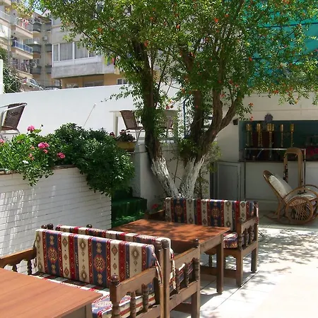 Kusadasi Guest House Kusadası