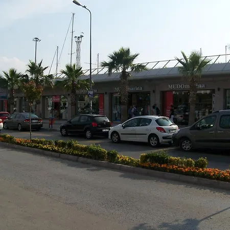 Kusadasi Guest House Maison d'hôtes 2*